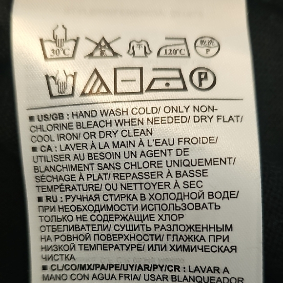 Black V-Neck Long Sleeve Sweater - Picture 6 of 6